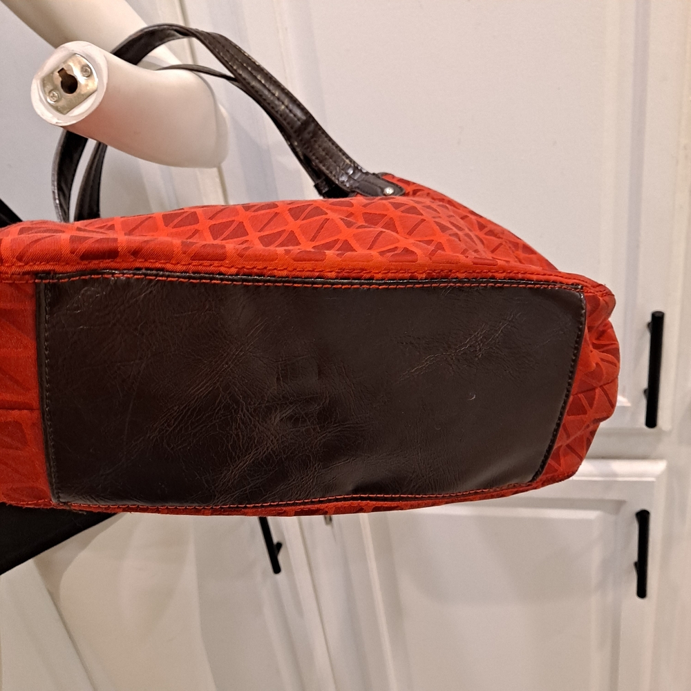 Nine & Co. Red Geometric Shoulder Bag - Picture 6 of 11